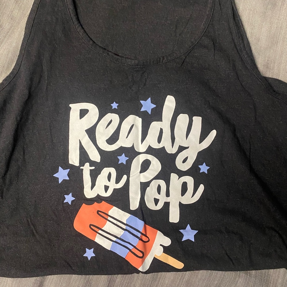 Cute and fun maternity top for warmer weather